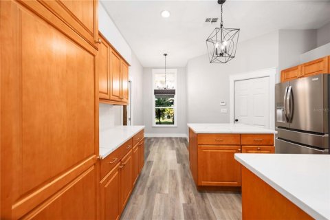 House in Sarasota, Florida 3 bedrooms, 179.58 sq.m. № 1873472 - photo 13