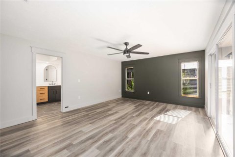 House in Sarasota, Florida 3 bedrooms, 179.58 sq.m. № 1873472 - photo 19