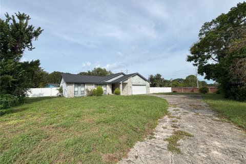 Casa en venta en Orlando, Florida, 4 dormitorios, 192.87 m2 № 1905528 - foto 2