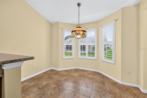 House in The Villages, Florida 3 bedrooms, 162.21 sq.m. № 2413509 - photo 10