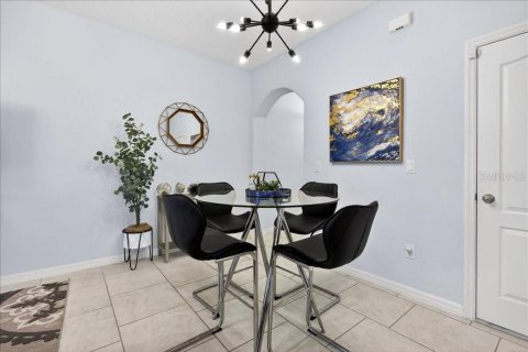 Купить таунхаус в Дейтона-Бич, Флорида 12 комнат, 119.66м2, № 2223099 - фото 18