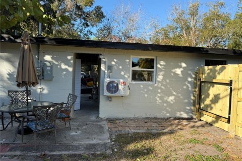 House in Largo, Florida 2 bedrooms, 82.5 sq.m. № 2391293 - photo 21