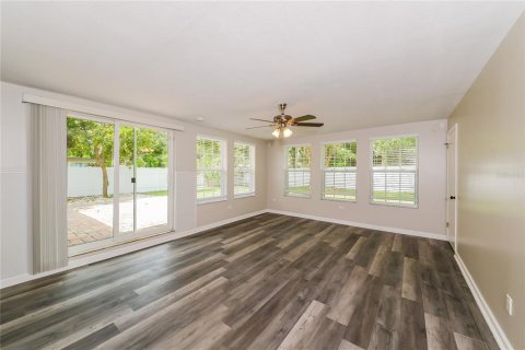 Casa en alquiler en Sarasota, Florida, 3 dormitorios, 136.38 m2 № 1912714 - foto 3