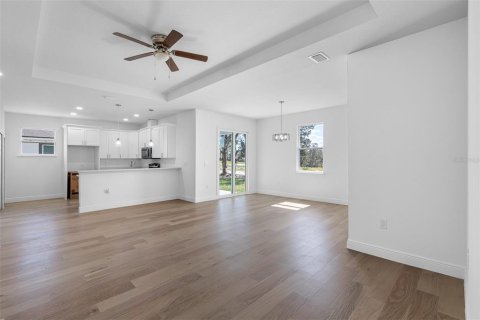House in Poinciana, Florida 3 bedrooms, 154.96 sq.m. № 1894316 - photo 8