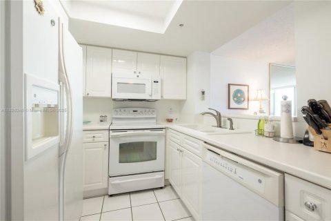 Copropriété à louer à Miami Beach, Floride: 1 chambre, 76.18 m2 № 1794635 - photo 20