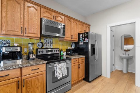 Купить таунхаус в Сент-Питерсберг, Флорида 6 комнат, 185.62м2, № 1917915 - фото 16