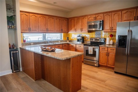 Купить таунхаус в Сент-Питерсберг, Флорида 6 комнат, 185.62м2, № 1917915 - фото 19