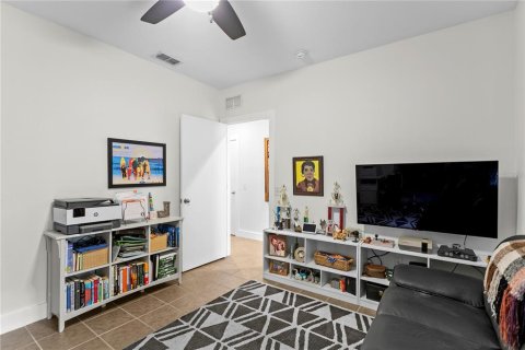 Купить таунхаус в Сент-Питерсберг, Флорида 6 комнат, 185.62м2, № 1917915 - фото 10