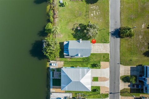 House in Hernando Beach, Florida 2 bedrooms, 133.78 sq.m. № 1802263 - photo 10
