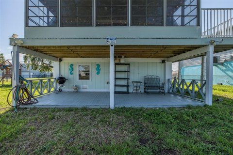 House in Hernando Beach, Florida 2 bedrooms, 133.78 sq.m. № 1802263 - photo 22