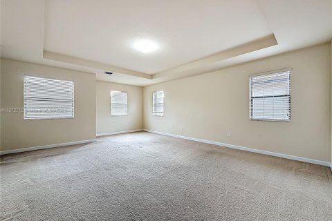 Купить виллу или дом в Хомстед, Флорида 5 спален, 315.77м2, № 1897869 - фото 23