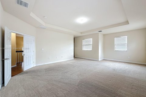 Купить виллу или дом в Хомстед, Флорида 5 спален, 315.77м2, № 1897869 - фото 22