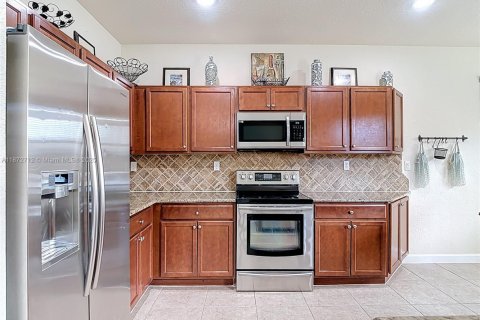 Купить виллу или дом в Хомстед, Флорида 5 спален, 315.77м2, № 1897869 - фото 3