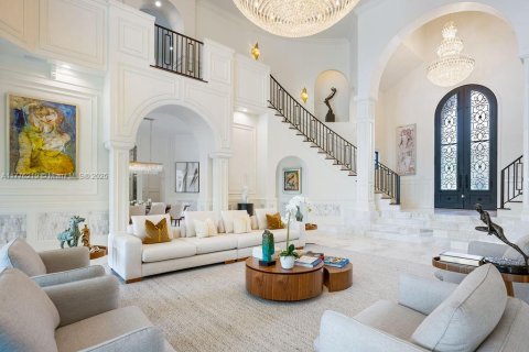 House in Winter Park, Florida 6 bedrooms, 945 sq.m. № 1862237 - photo 10