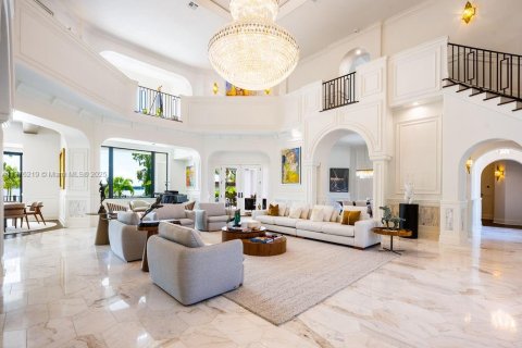 House in Winter Park, Florida 6 bedrooms, 945 sq.m. № 1862237 - photo 5
