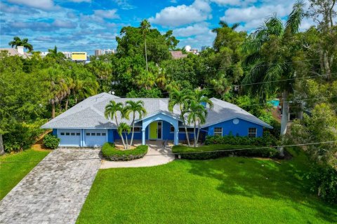 Villa ou maison à vendre à Sarasota, Floride: 3 chambres, 220.74 m2 № 1363612 - photo 4