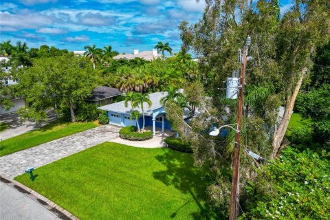 Villa ou maison à vendre à Sarasota, Floride: 3 chambres, 220.74 m2 № 1363612 - photo 5
