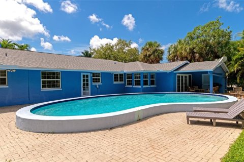 Villa ou maison à vendre à Sarasota, Floride: 3 chambres, 220.74 m2 № 1363612 - photo 15