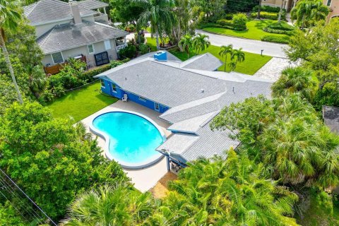 Villa ou maison à vendre à Sarasota, Floride: 3 chambres, 220.74 m2 № 1363612 - photo 12