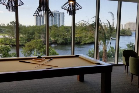 Condominio en venta en North Miami Beach, Florida, 1 dormitorio, 87.05 m2 № 1770792 - foto 9