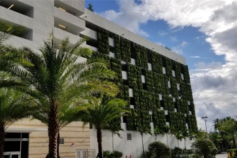 Condominio en venta en North Miami Beach, Florida, 1 dormitorio, 87.05 m2 № 1770792 - foto 3