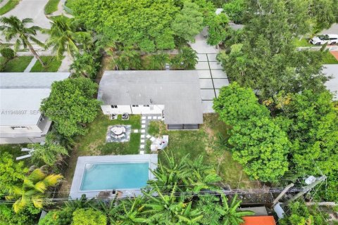 Снять в аренду виллу или дом в Майами, Флорида 3 спальни, 94.02м2, № 2004700 - фото 15