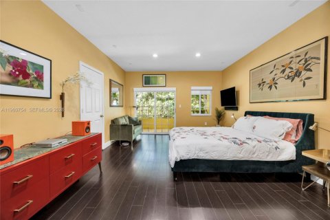 Townhouse in Miami, Florida 3 bedrooms, 170.57 sq.m. № 2024601 - photo 8