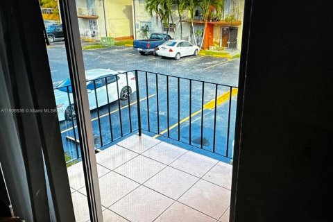 Купить кондоминиум в Хайалиа, Флорида 1 спальня, 62.99м2, № 2012882 - фото 4