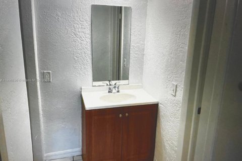 Купить кондоминиум в Хайалиа, Флорида 1 спальня, 62.99м2, № 2012882 - фото 8