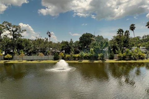 Townhouse in Seminole, Florida 3 bedrooms, 183.67 sq.m. № 1876249 - photo 16