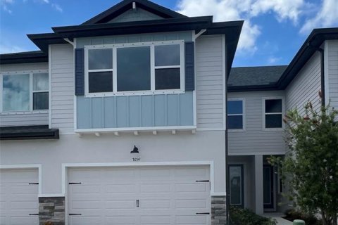 Townhouse in Seminole, Florida 3 bedrooms, 183.67 sq.m. № 1876249 - photo 2