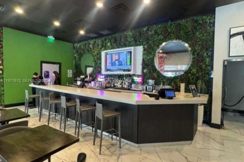 Condo in Miami, Florida, 1 bedroom  № 2041985 - photo 24