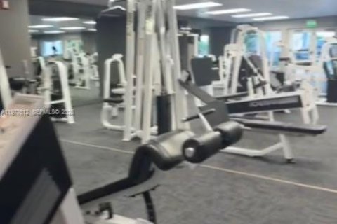 Condo in Miami, Florida, 1 bedroom  № 2041985 - photo 16