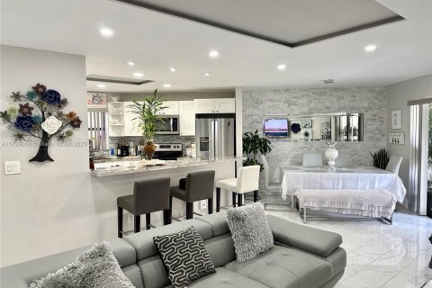 Copropriété à vendre à Plantation, Floride: 2 chambres, 104.05 m2 № 2088683 - photo 4