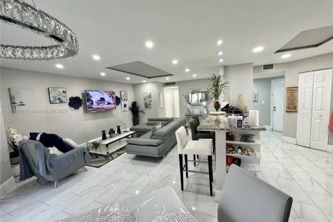 Copropriété à vendre à Plantation, Floride: 2 chambres, 104.05 m2 № 2088683 - photo 17