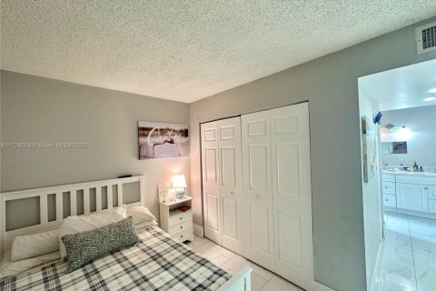 Copropriété à vendre à Plantation, Floride: 2 chambres, 104.05 m2 № 2088683 - photo 28
