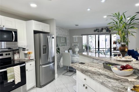 Copropriété à vendre à Plantation, Floride: 2 chambres, 104.05 m2 № 2088683 - photo 16