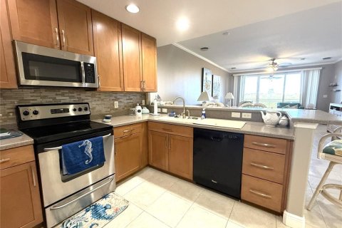 Condominio en alquiler en Seminole, Florida, 2 dormitorios, 157.93 m2 № 1900584 - foto 9