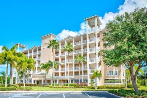 Condominio en alquiler en Seminole, Florida, 2 dormitorios, 157.93 m2 № 1900584 - foto 1