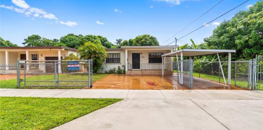 Casa en Hialeah, Florida 3 dormitorios, 102.75 m2 № 1579820