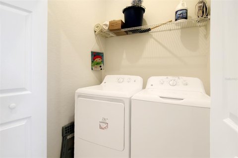 Condo in Bradenton, Florida, 2 bedrooms in LAKEWOOD NATIONAL  № 1782981 - photo 24