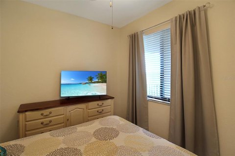 Condo in Bradenton, Florida, 2 bedrooms in LAKEWOOD NATIONAL  № 1782981 - photo 23