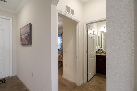 Condo in Bradenton, Florida, 2 bedrooms in LAKEWOOD NATIONAL  № 1782981 - photo 17