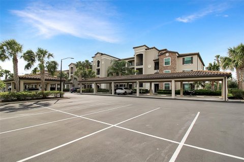 Condo in Bradenton, Florida, 2 bedrooms in LAKEWOOD NATIONAL  № 1782981 - photo 4