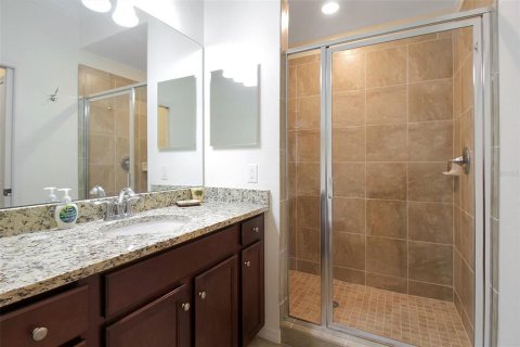 Condo in Bradenton, Florida, 2 bedrooms in LAKEWOOD NATIONAL  № 1782981 - photo 15