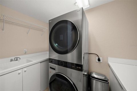 Copropriété à vendre à Osprey, Floride: 3 chambres, 204.29 m2 № 2134201 - photo 30