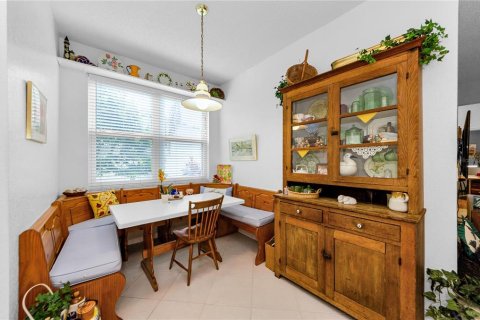 House in Dunedin, Florida 4 bedrooms, 197.7 sq.m. № 1773756 - photo 8