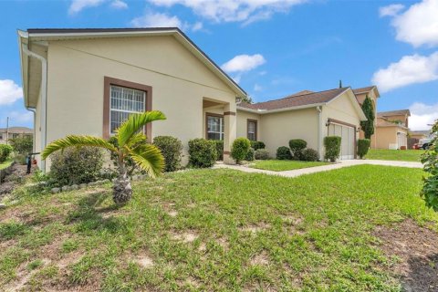 House in Kissimmee, Florida 3 bedrooms, 149.57 sq.m. № 1816053 - photo 3