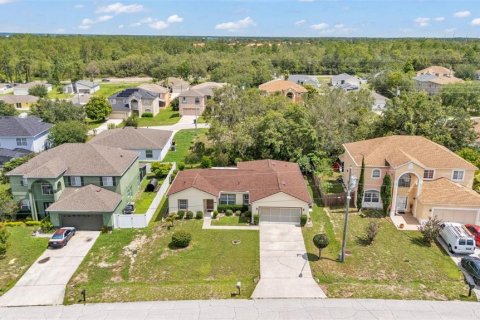 House in Kissimmee, Florida 3 bedrooms, 149.57 sq.m. № 1816053 - photo 13