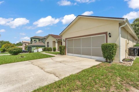 House in Kissimmee, Florida 3 bedrooms, 149.57 sq.m. № 1816053 - photo 2